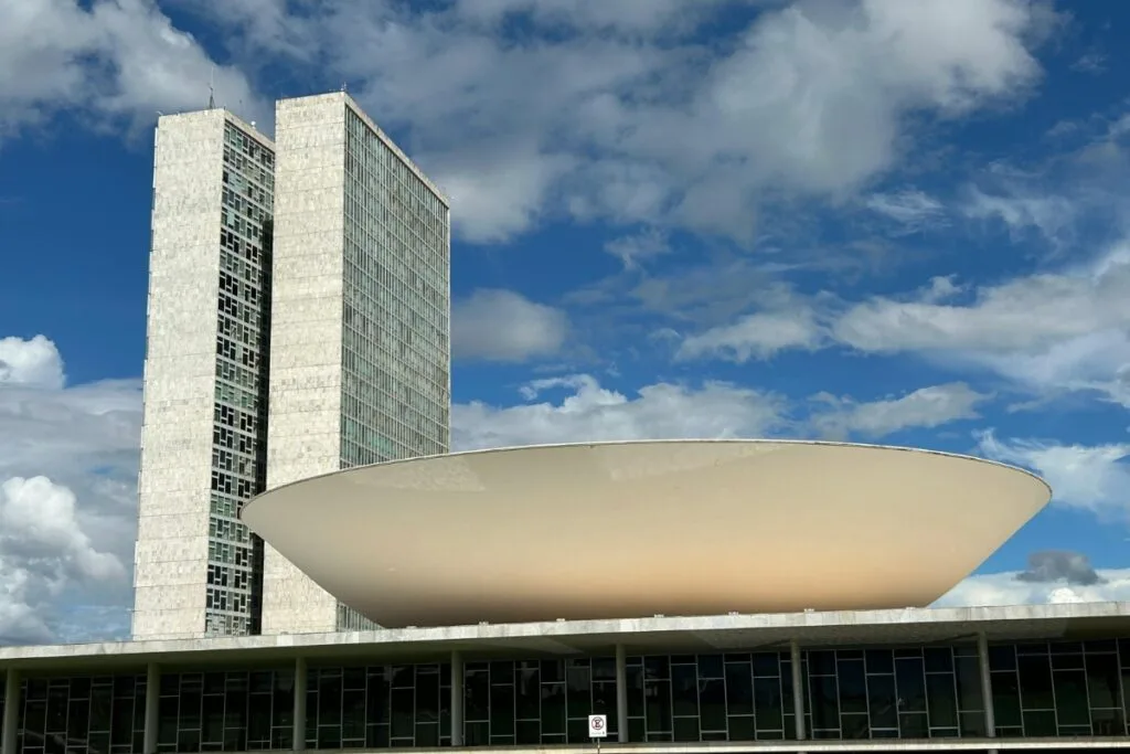Descubra os 8 Projetos de Lei para Educação no Brasil, que tramitam no Congresso Nacional
