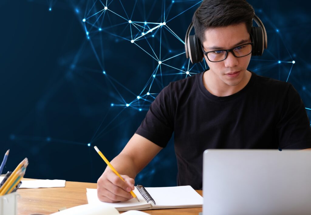 A Maratona Tech 2025 é uma competição gratuita e nacional que convida estudantes deescolas públicas e privadas de todo o Brasil a se aproximarem do universo da tecnologia