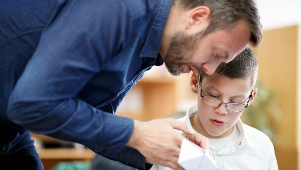 Ensino Colaborativo e formação curricular AEE 2026