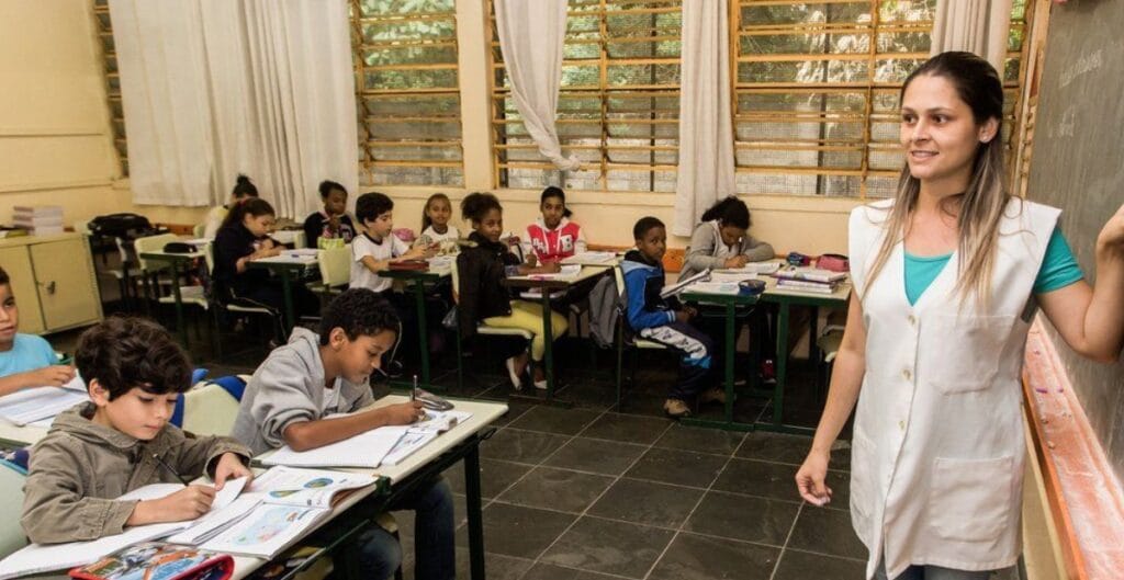 Professores podem ser afetados na reforma administrativa da educação de São Paulo